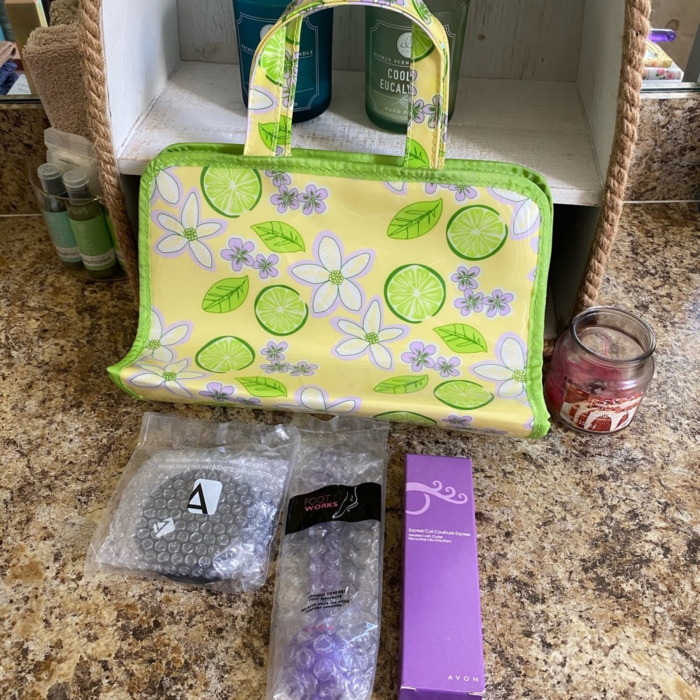 Avon products Lot